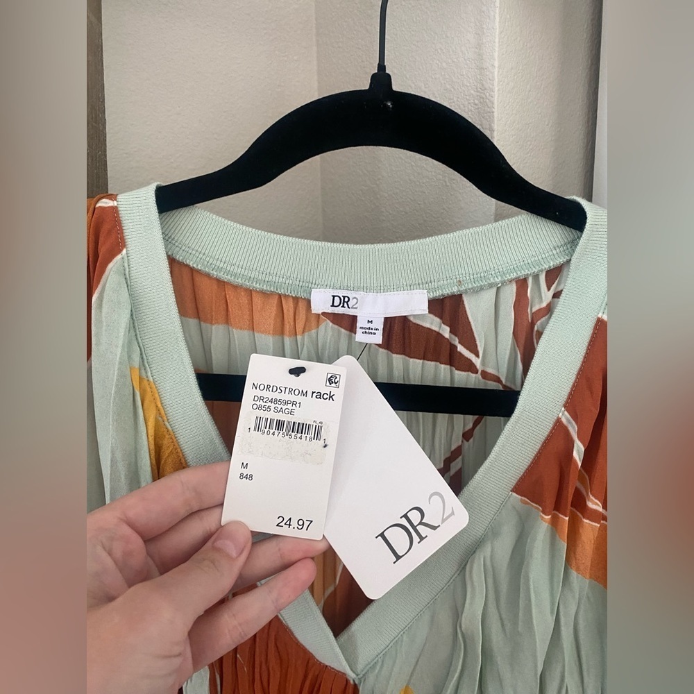 NWT - Dr2 By Daniel Rainn Crinkle Pleated Sleeveless Top In Deep Liche - Size M - Picture 3 of 6